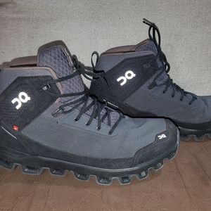 Mens Size 9 Swiss Engineering  Cloud Tech Grey boots
